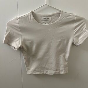 Aritzia Babaton contour cropped tshirt
